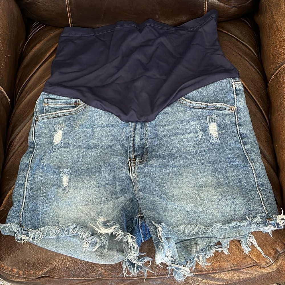 Pink blush maternity shorts